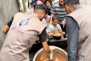 GAZZE İÇİN ACİL YEMEK YARDIMI... 